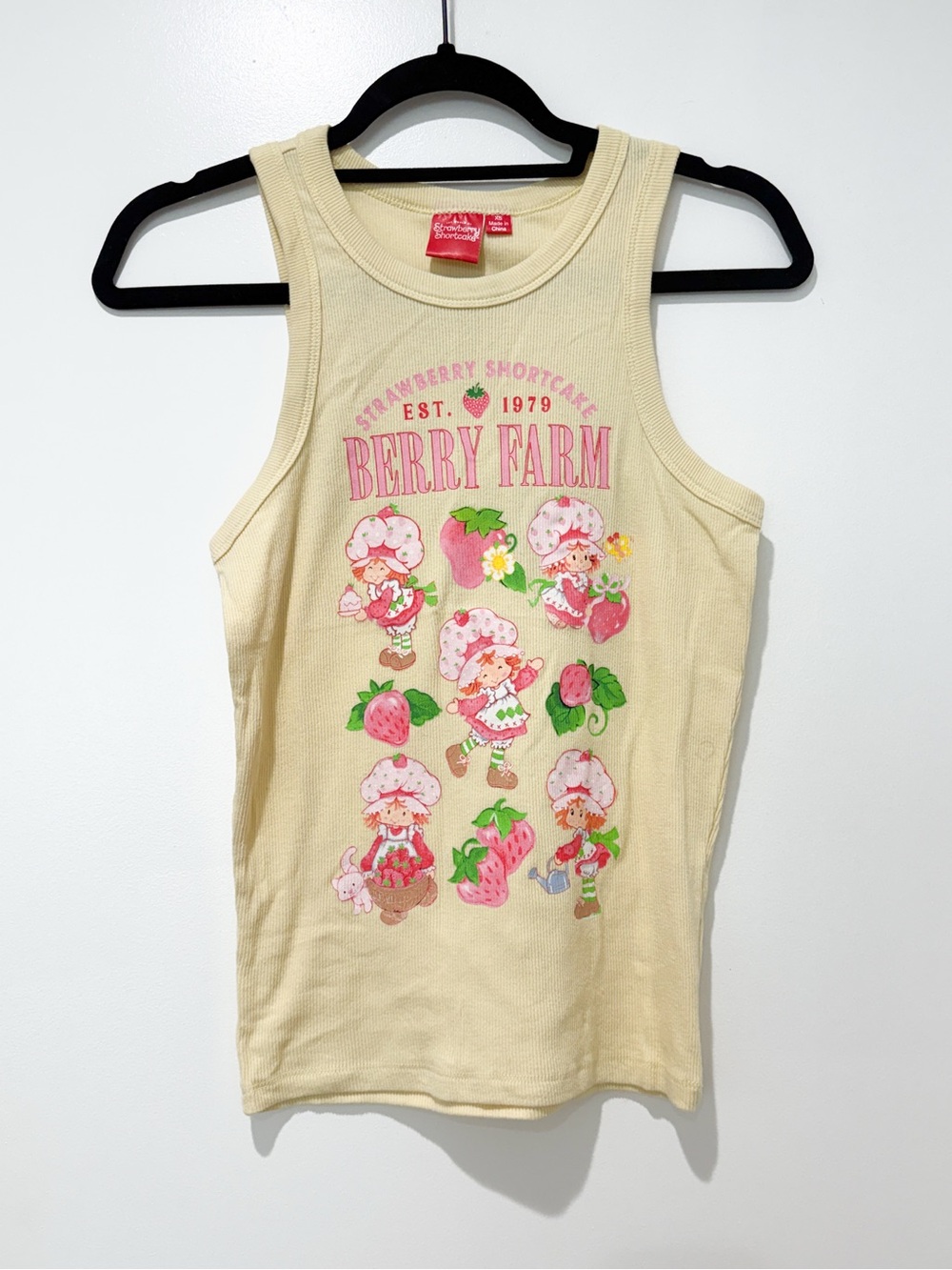 Strawberry Shortcake “Berry Farm” Ribbed Graphic Tank Top | Size XS